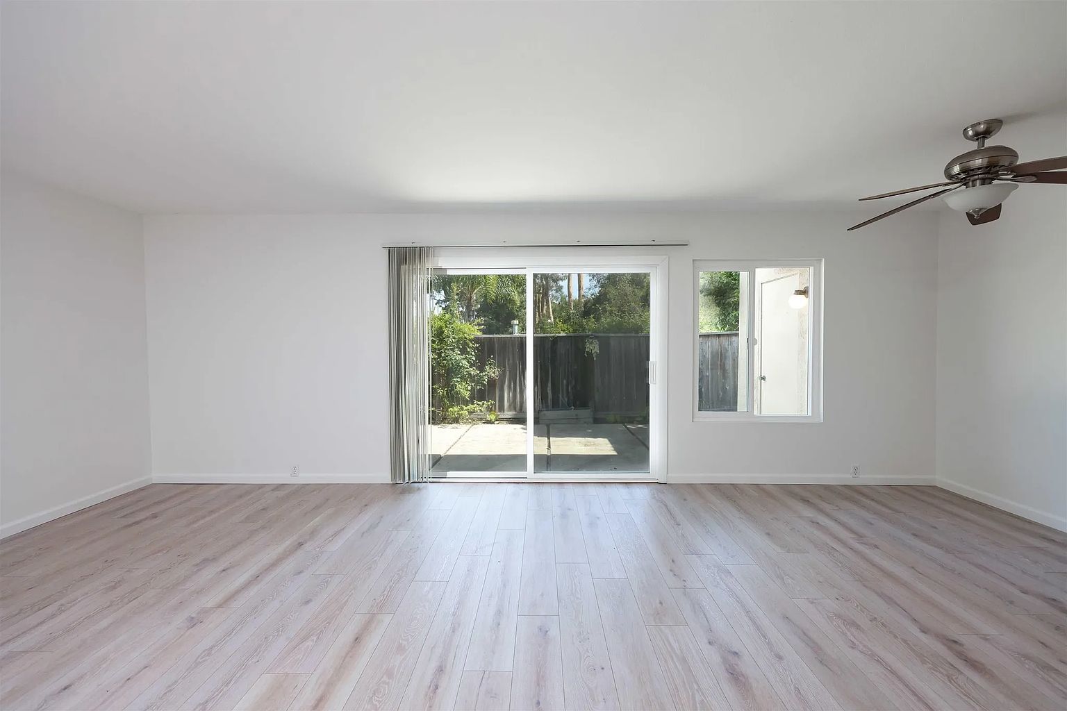 4300 Playmor La Jolla photo 5