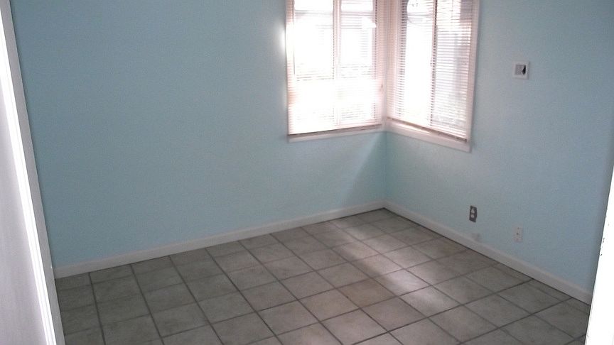 1270 Grand Ave photo 4