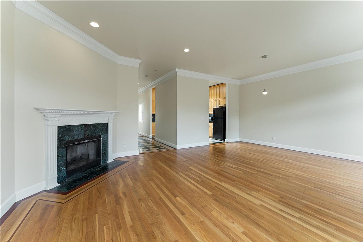 4619B Lincoln Way photo 5