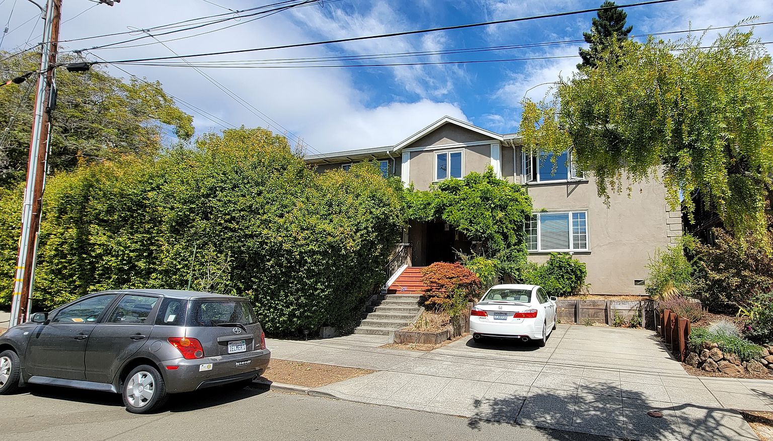 4BR/2BA Apartment on Cherry · Berkeley