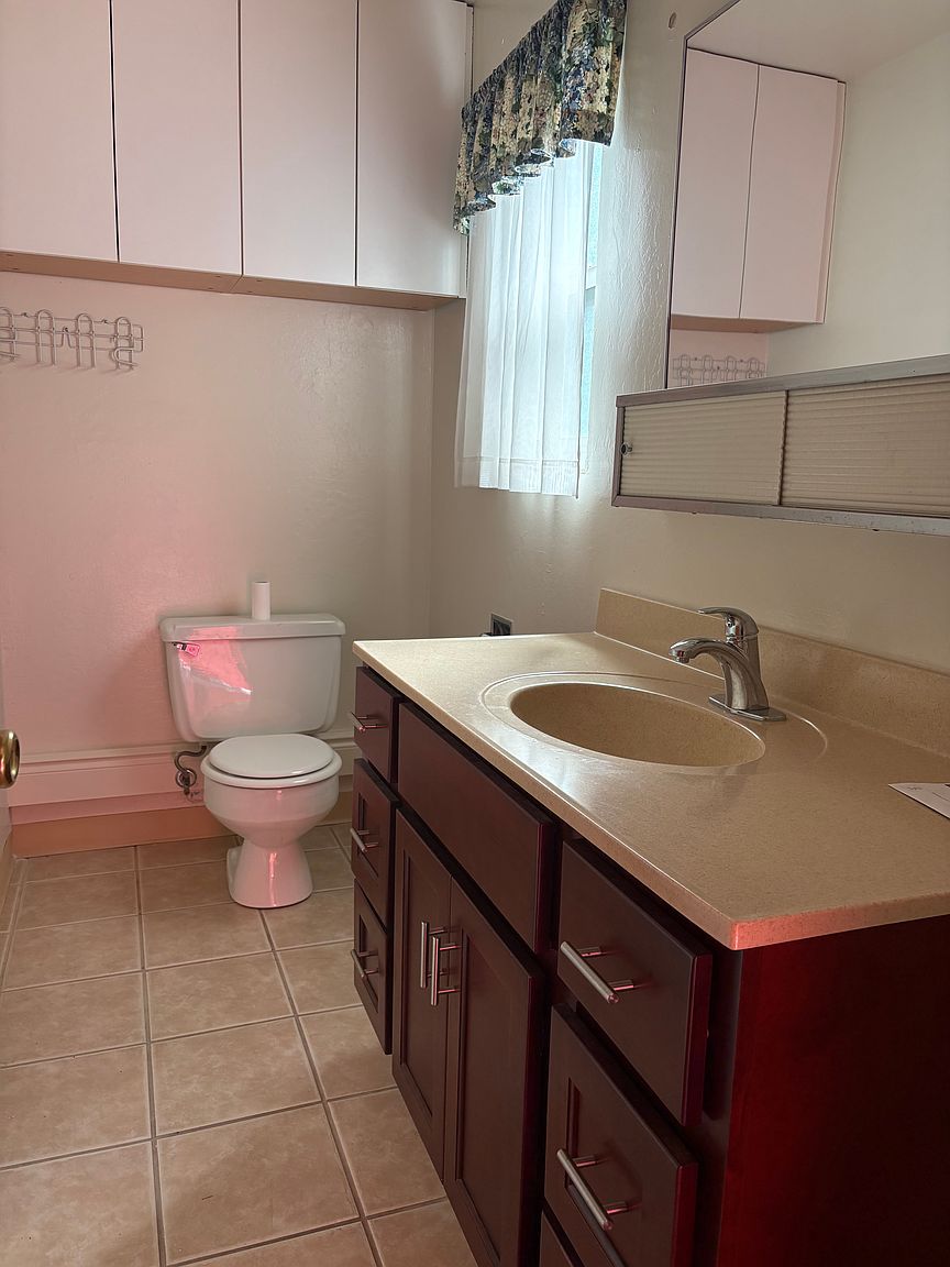 4664 Heyer Ave photo 5