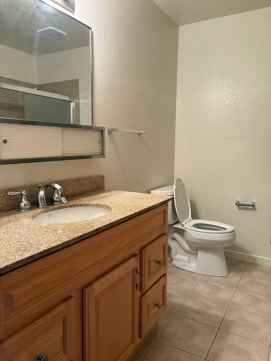 4664 Heyer Ave photo 4