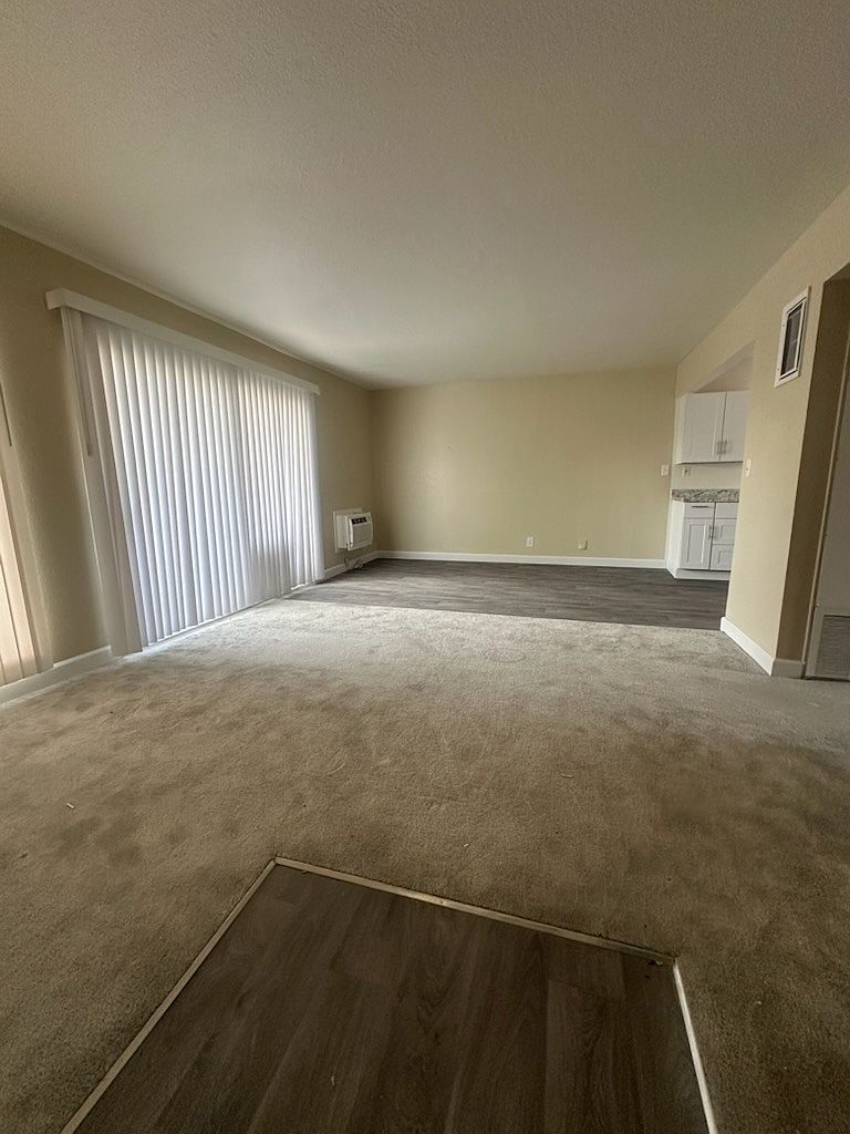 10192 Beardon Dr photo 3