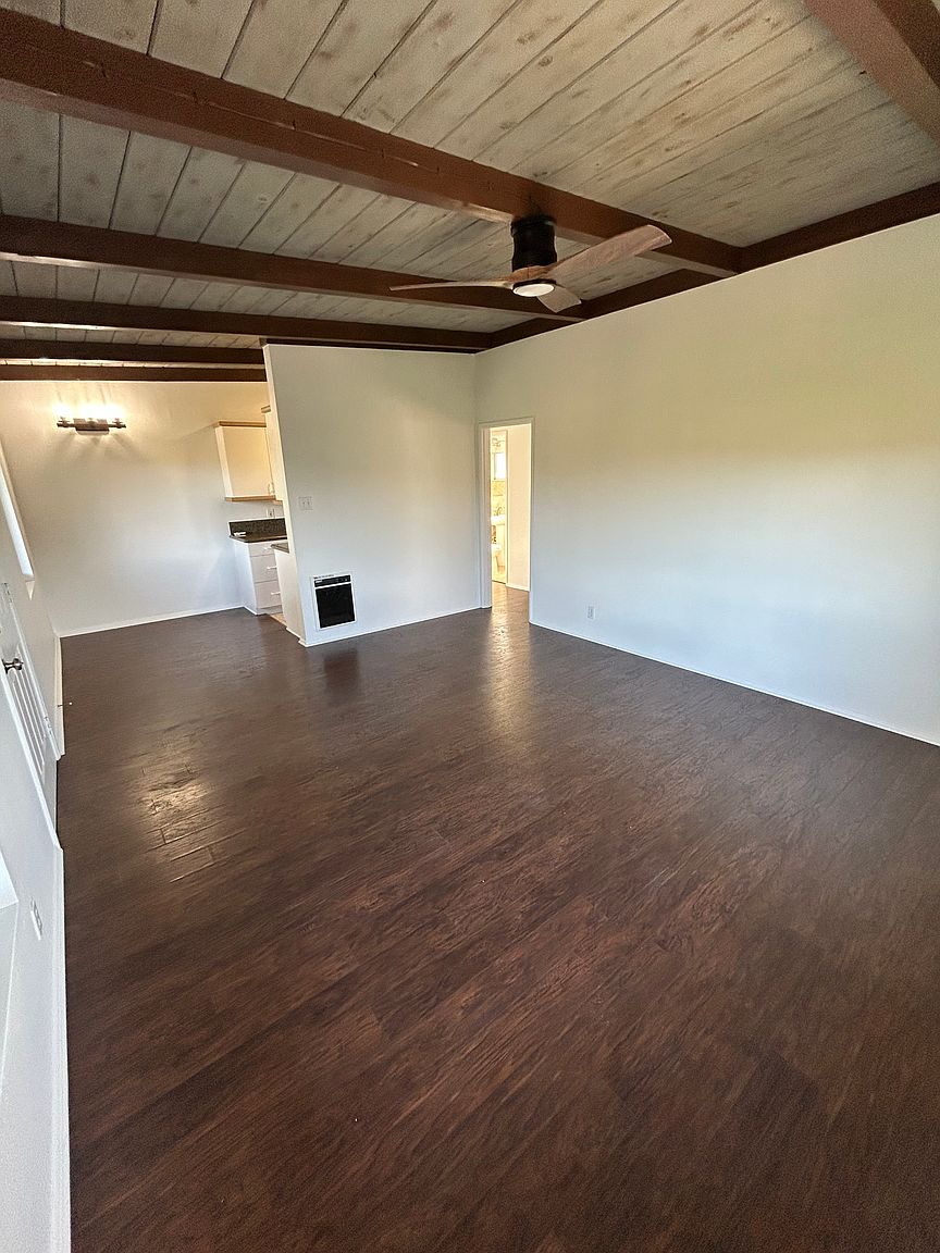 2081 Monte Vista Dr photo 3