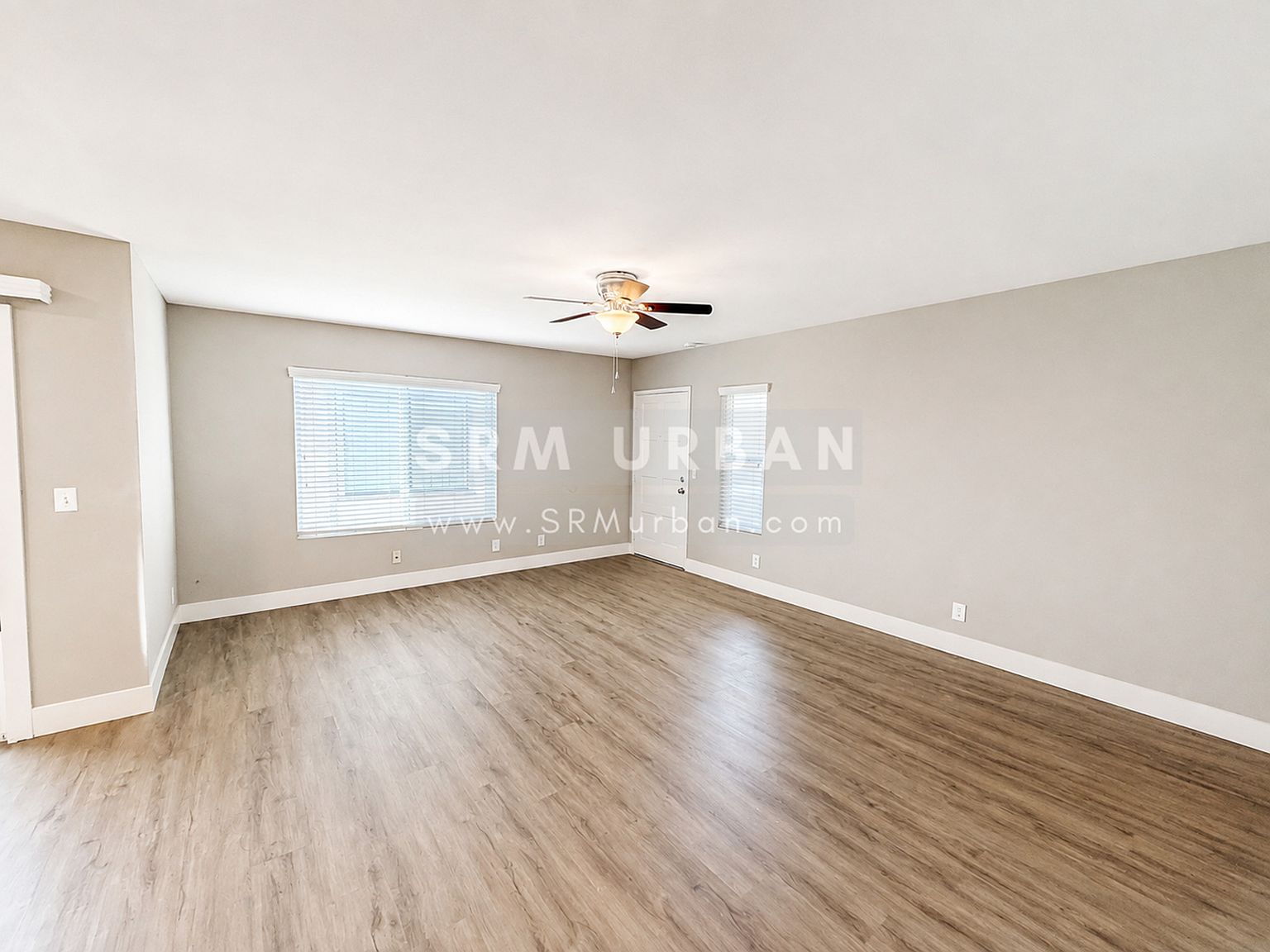4085 Illinois St photo 4