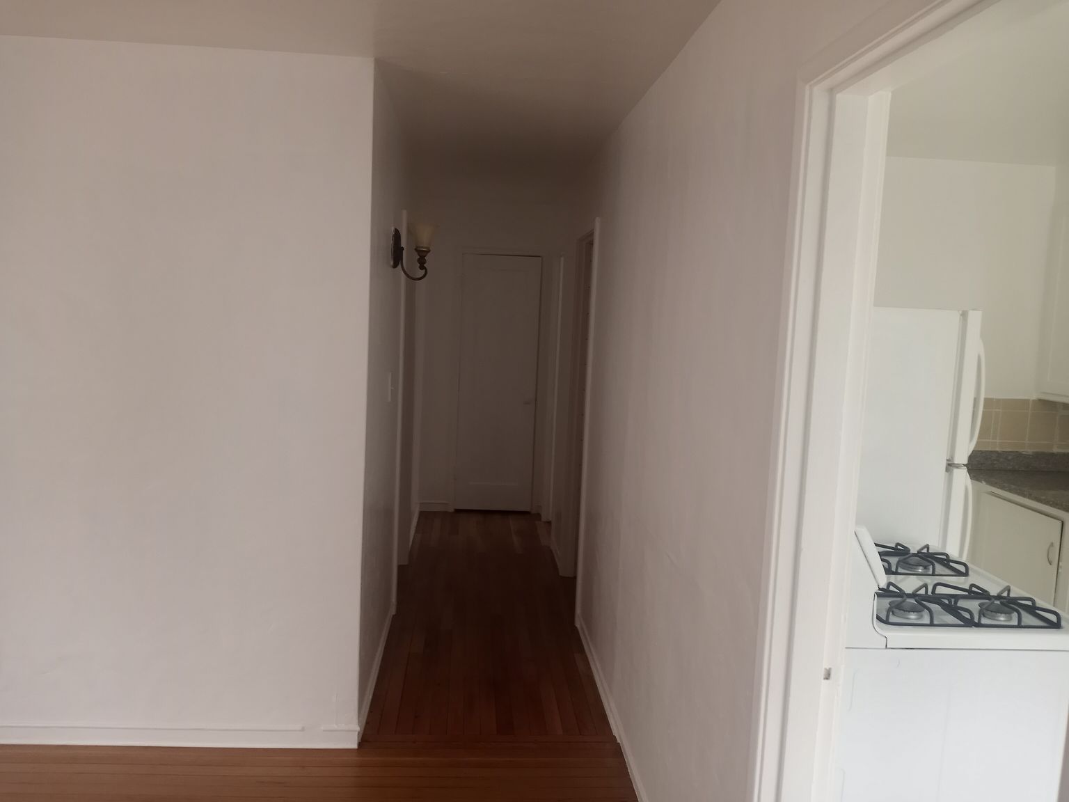 1114 Francisco St photo 3