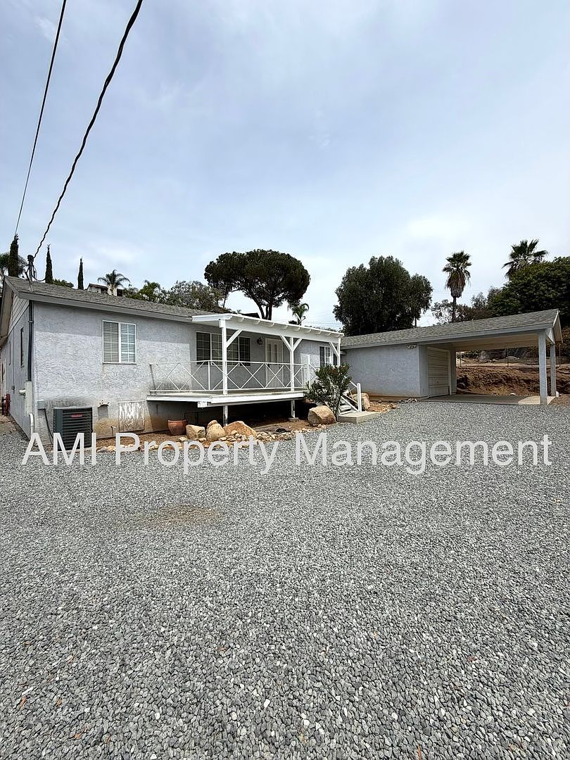 2065 Eula Ln #A & B photo 2