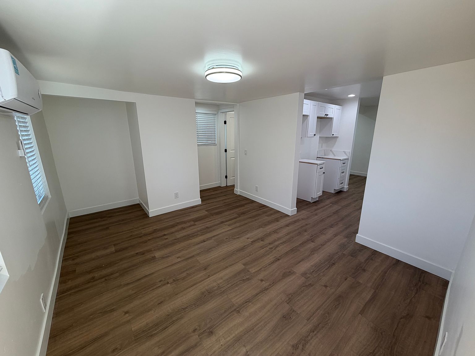 2506 Sumac Dr photo 2