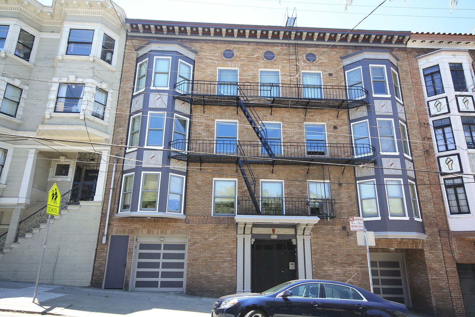 445 Webster St photo 2