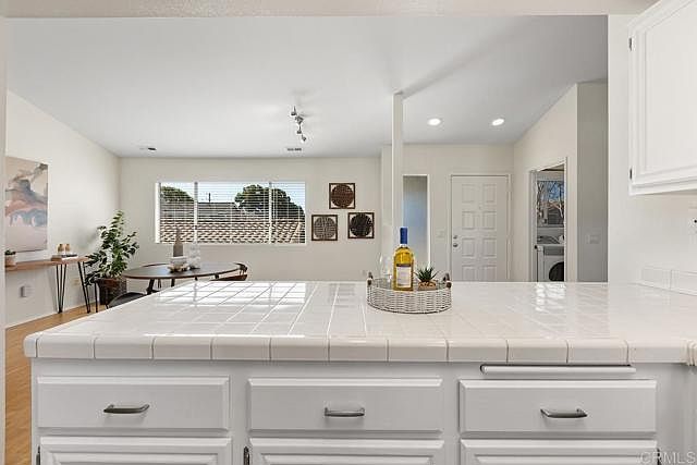 1330 Palomar Pl photo 5