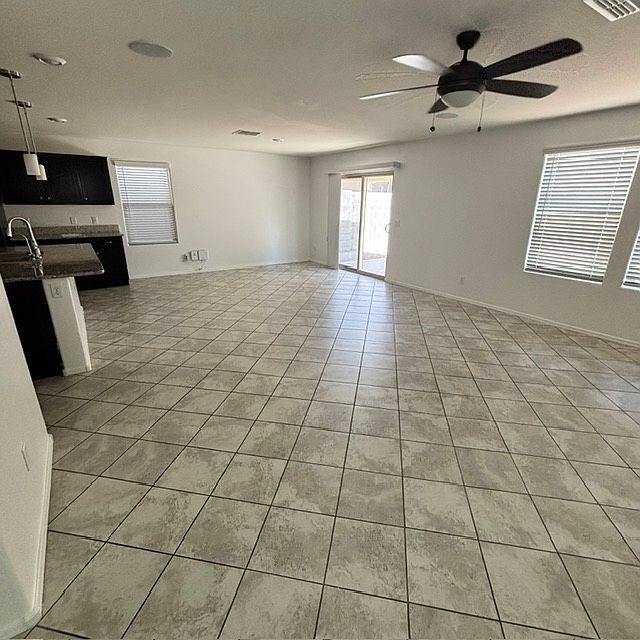 46023 W Nicole Ct photo 4