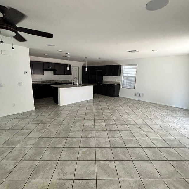 46023 W Nicole Ct photo 2