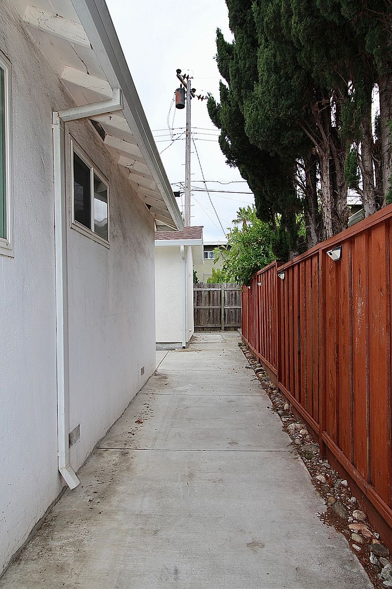 3256 Kerr St photo 3
