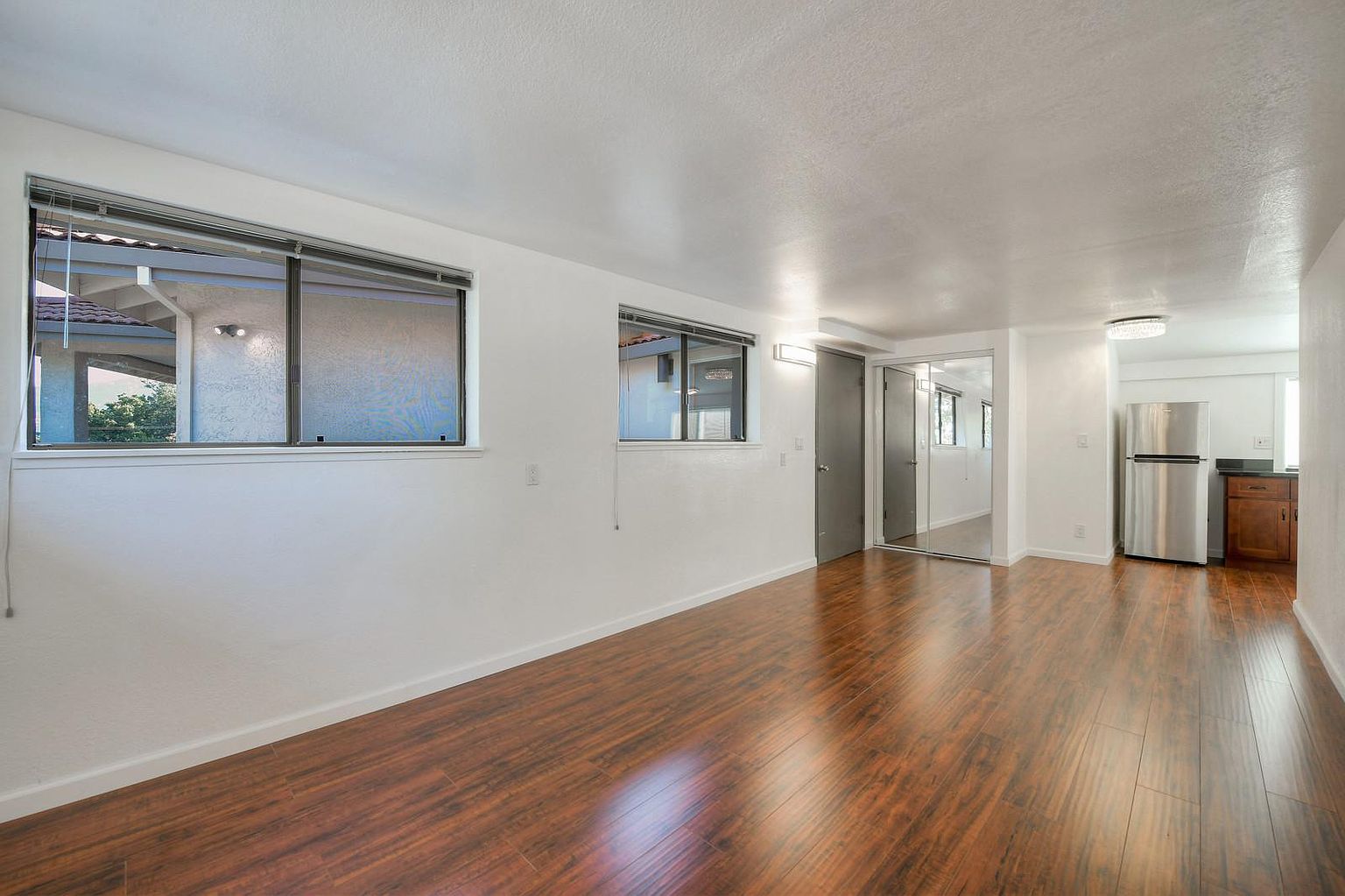 1BR/1BA Single Family House on Taaffe Rd · Los Altos photo 5