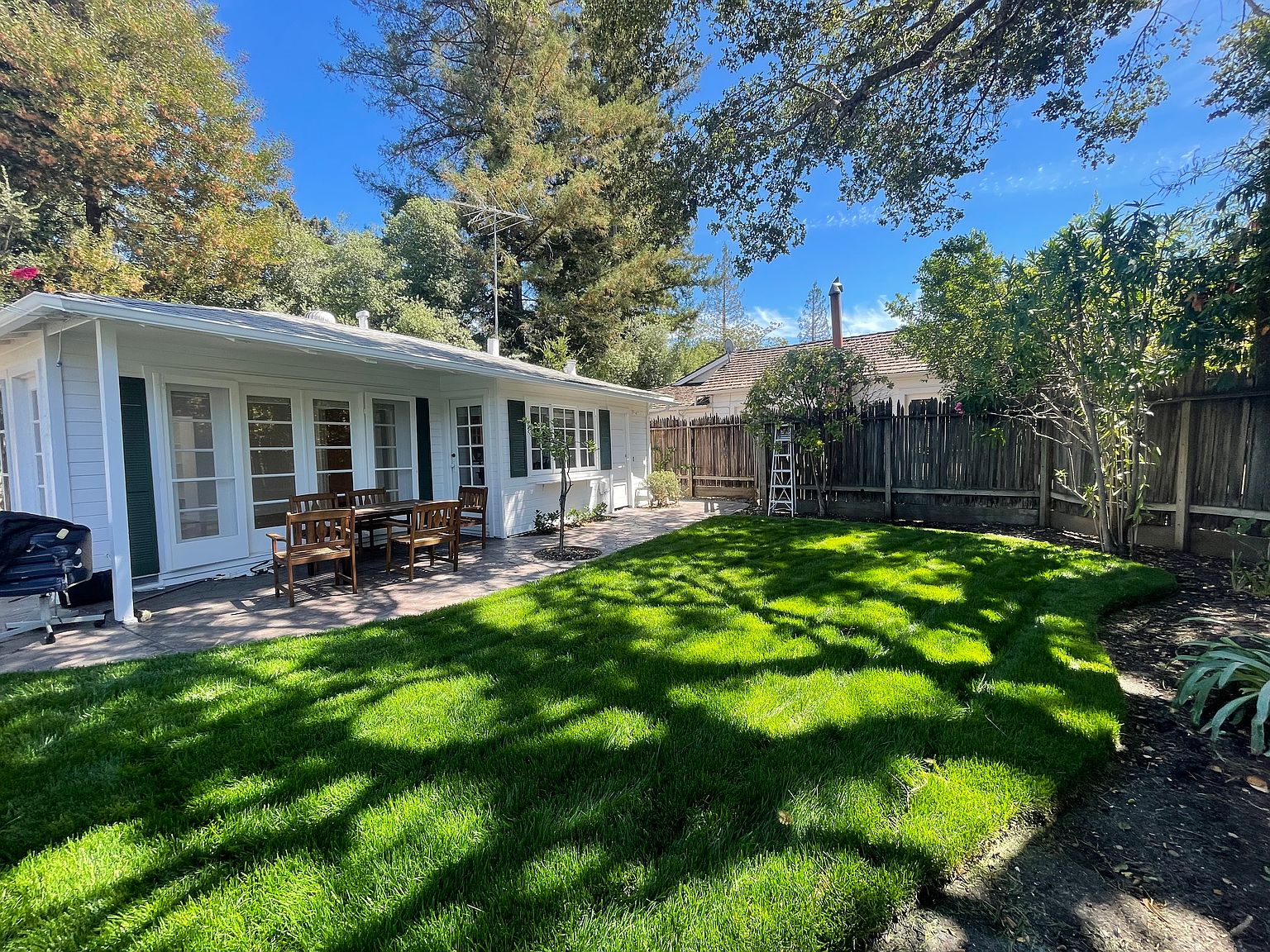 501A Palmer Ln photo 2