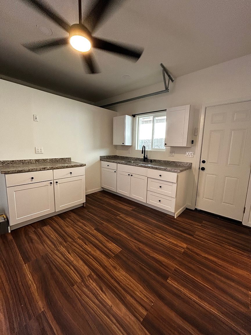 3289 Luna Ave photo 4