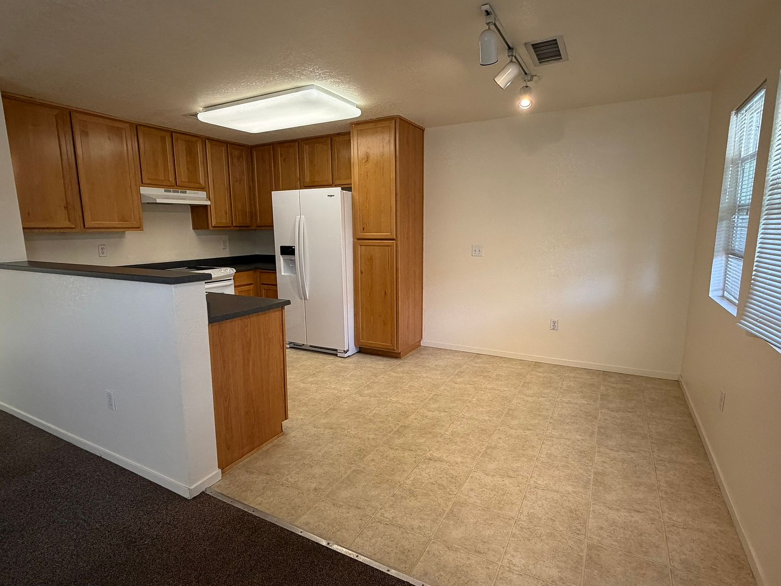 7020 Santero Way photo 4
