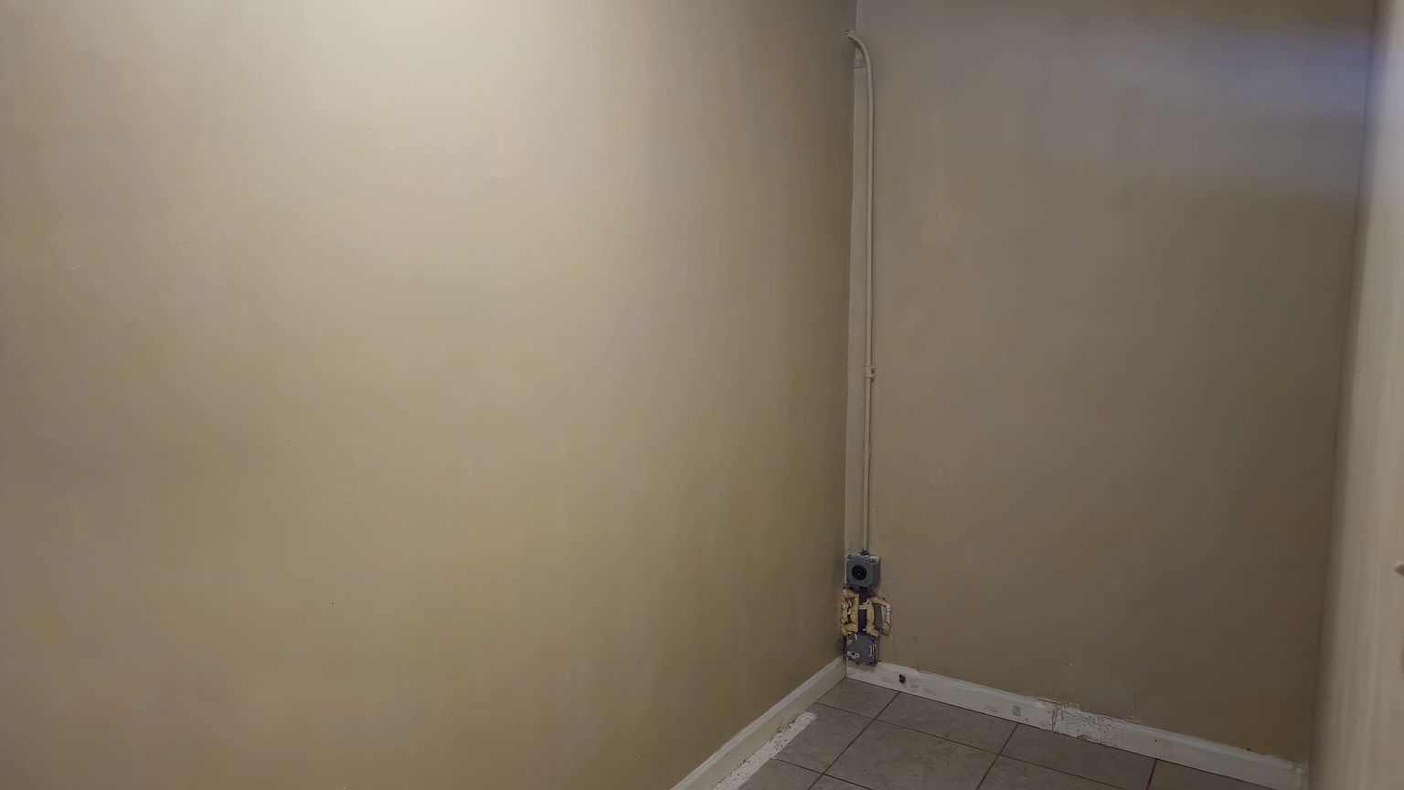 1BR/1BA Other on Alberts Ave · Pittsburg