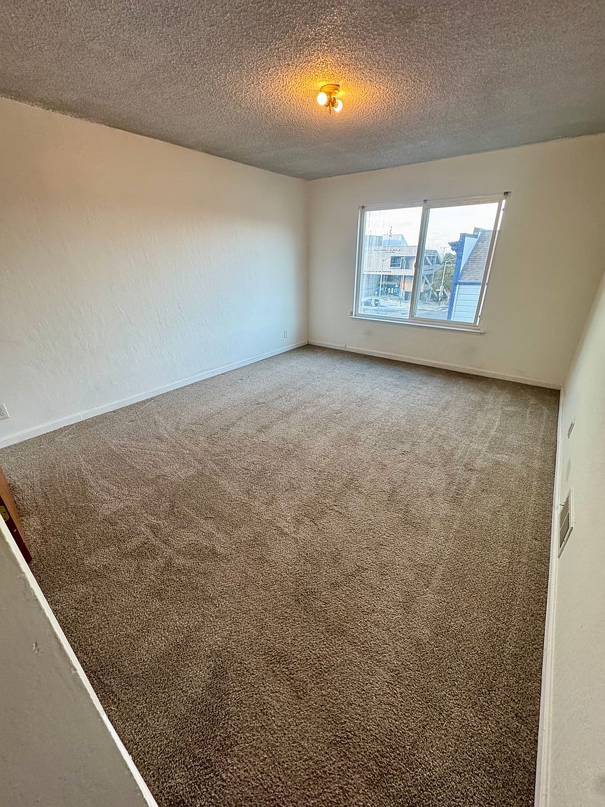 1BR/1BA Apartment on Phelps St · San Francisco photo 5