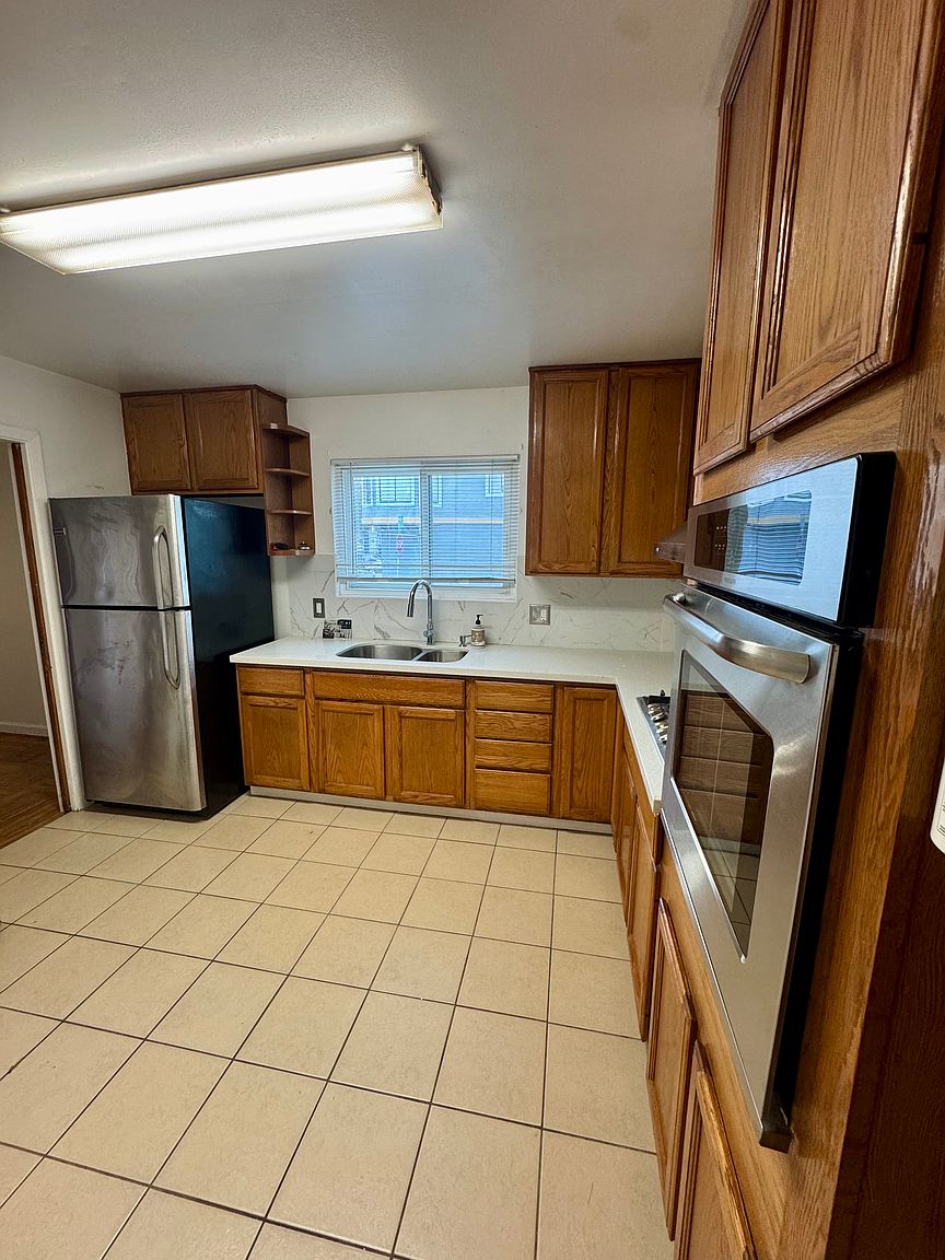 1BR/1BA Apartment on Phelps St · San Francisco photo 3