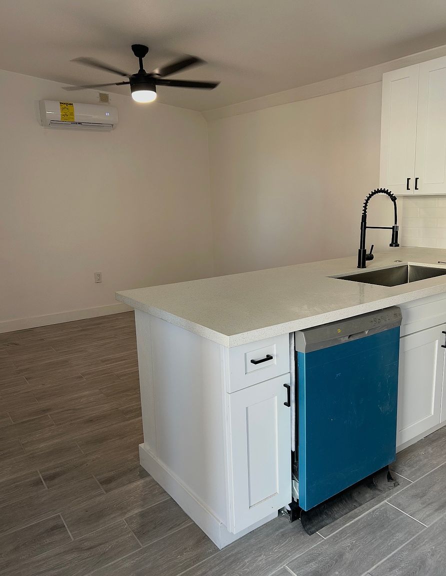 2082 E Apache Blvd photo 5