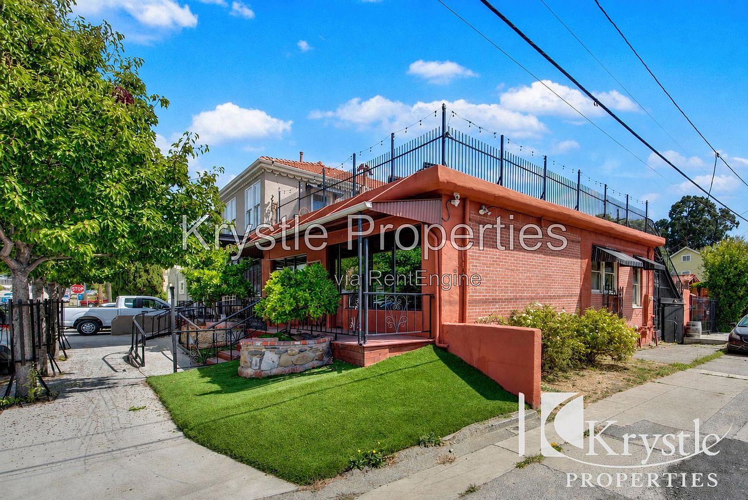 318 Napa St photo 5