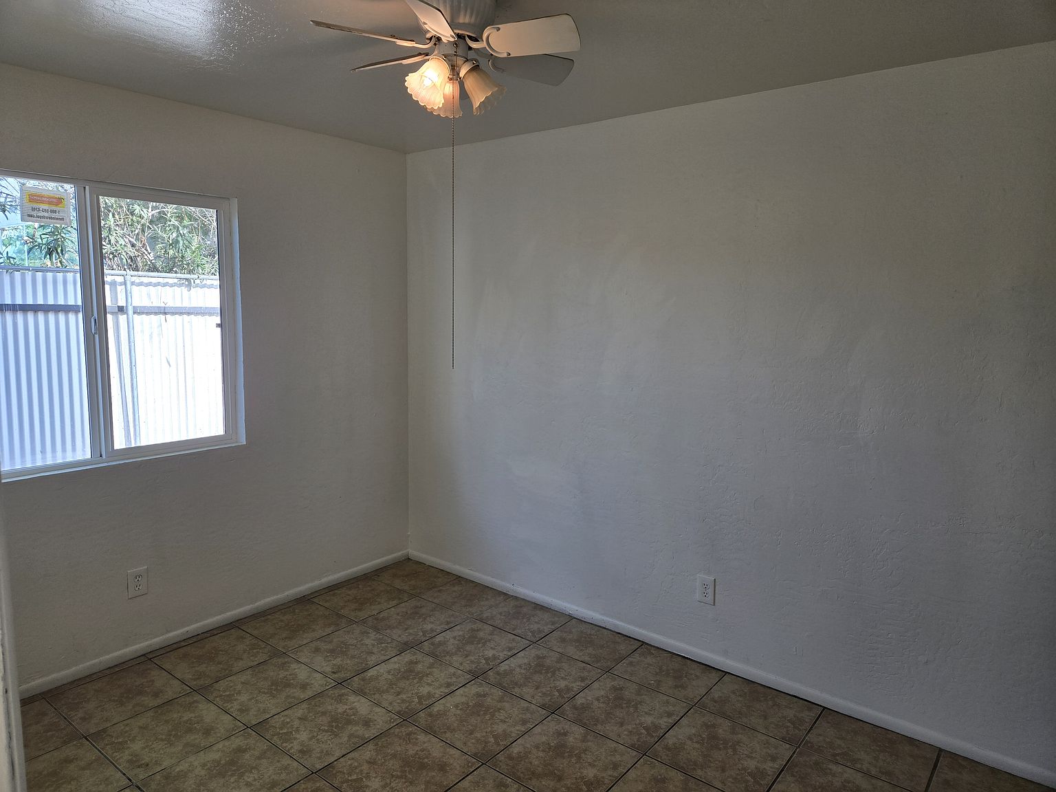 1026 E McKinley St photo 5