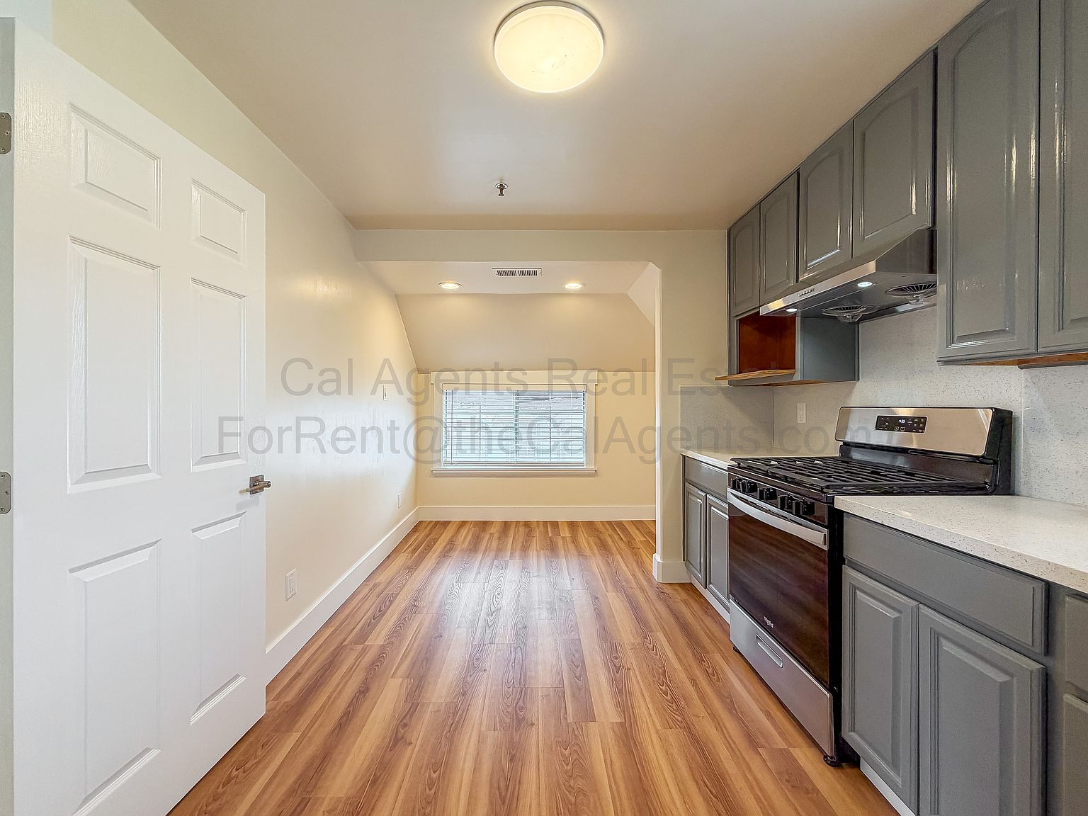 2415 Foothill Blvd photo 2