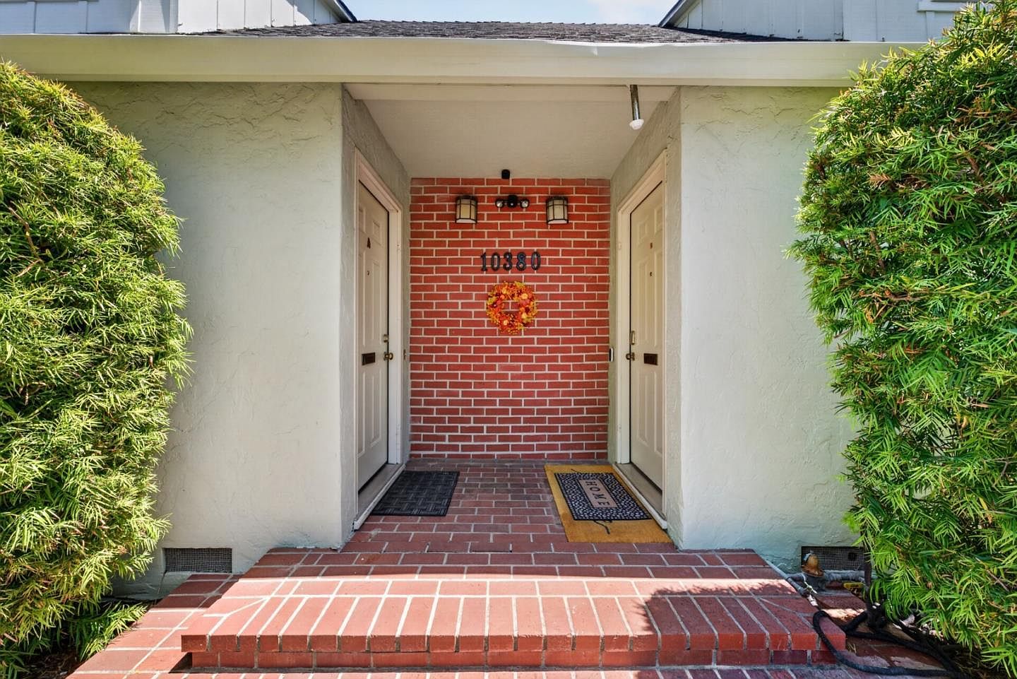 10380 Lockwood Dr photo 3