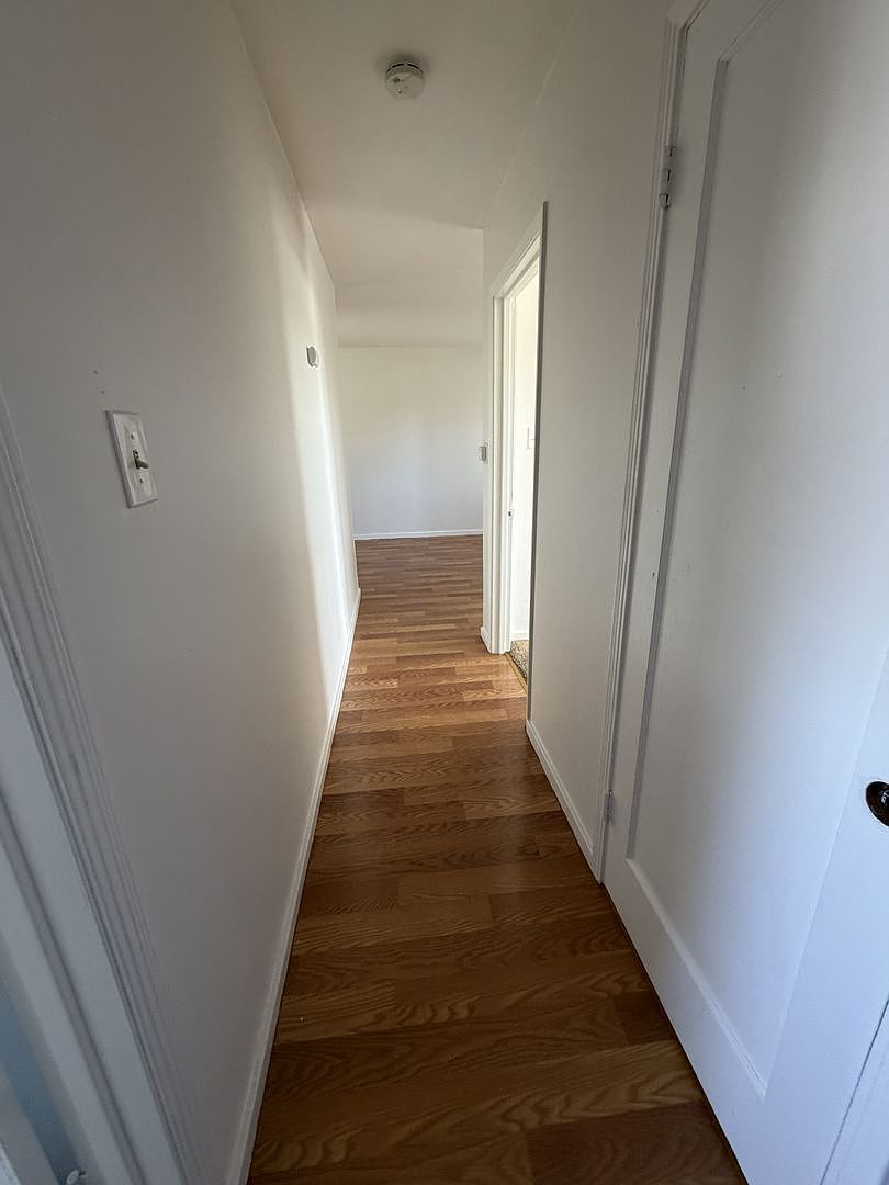 904 photo 2