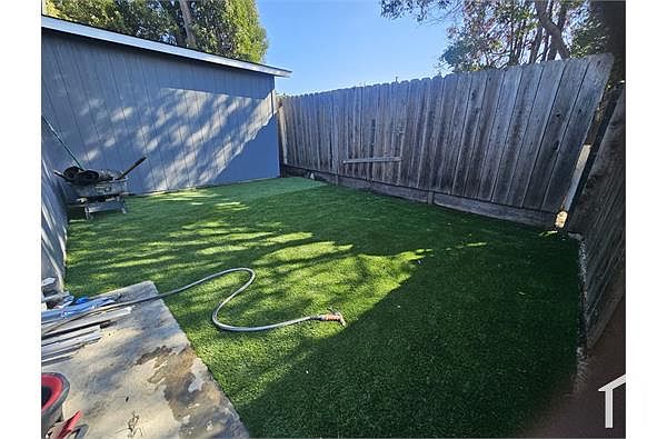 6937 Lockwood St photo 4