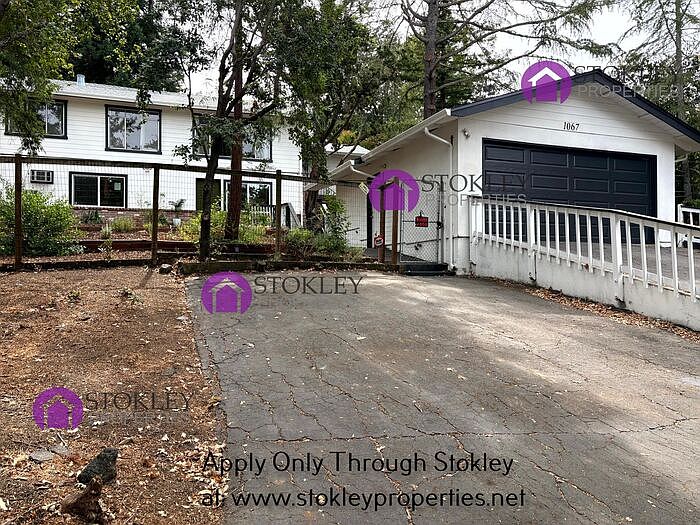 1067 Ridge Park Dr