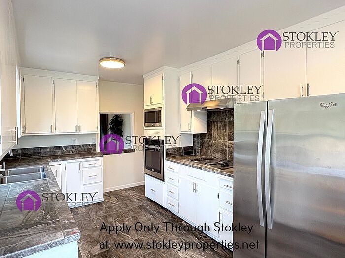 1067 Ridge Park Dr photo 5