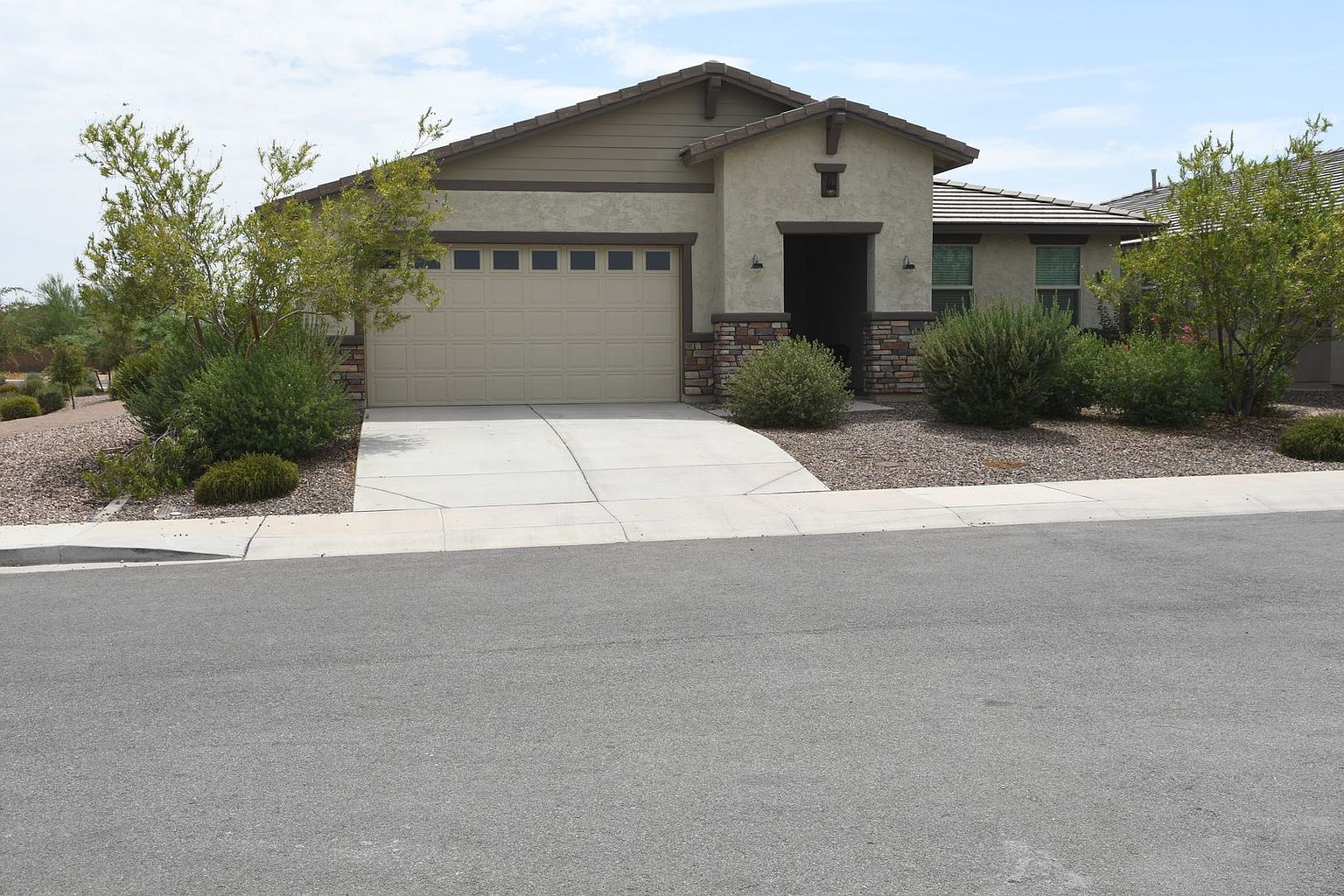18427 W Pasadena Ave Litchfield Park, AZ 85340