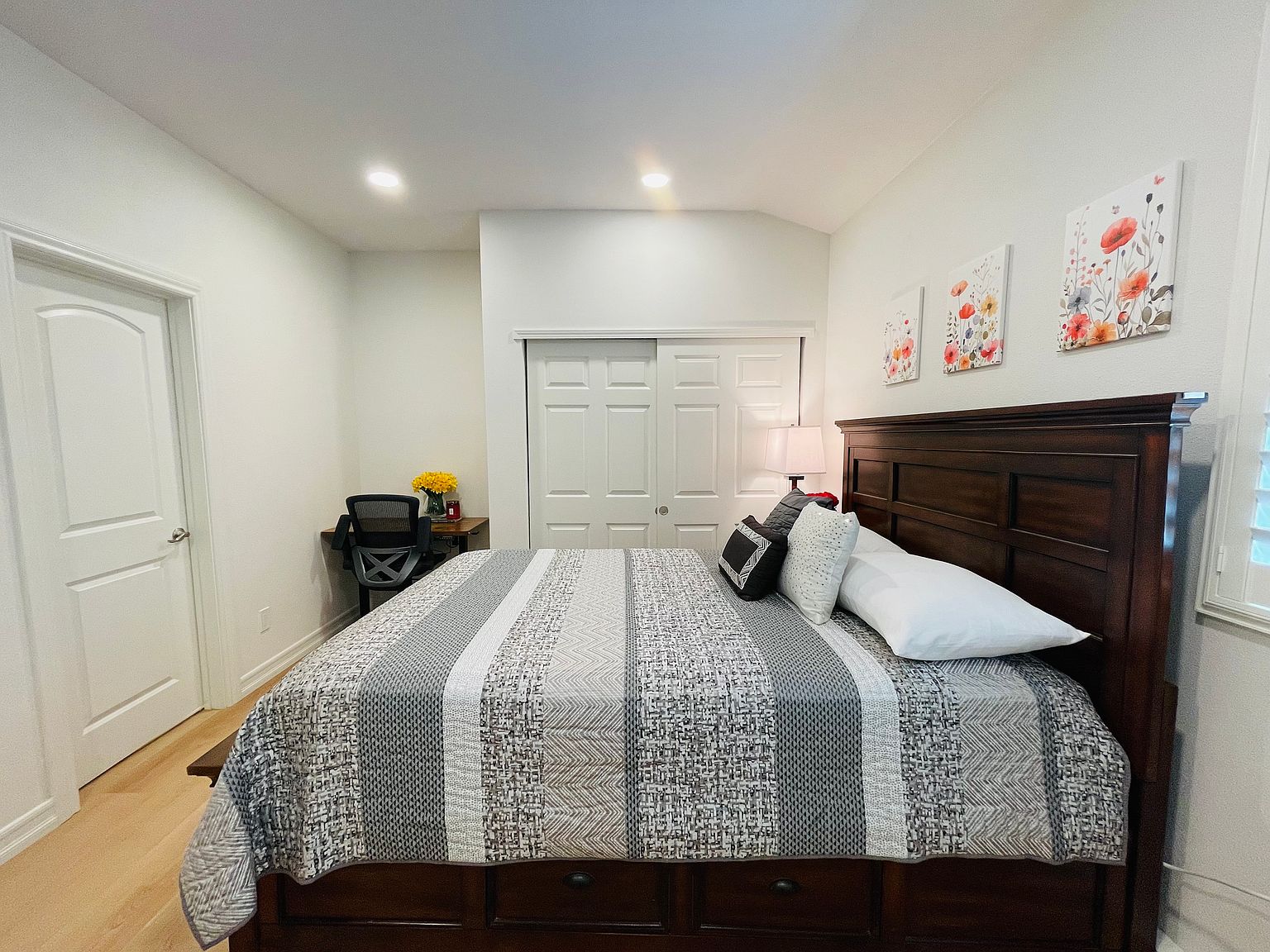 4131 Vistapark Dr photo 5