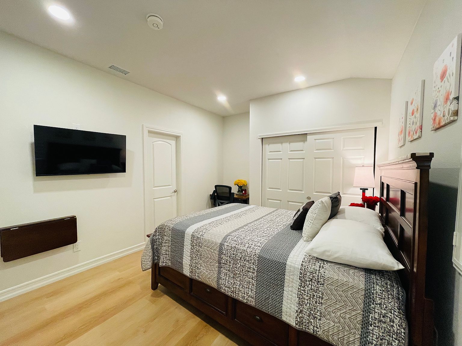 4131 Vistapark Dr photo 3