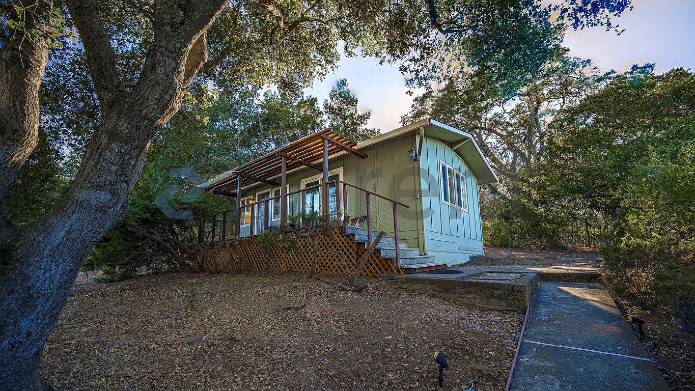 14222 Chester Ave photo 2