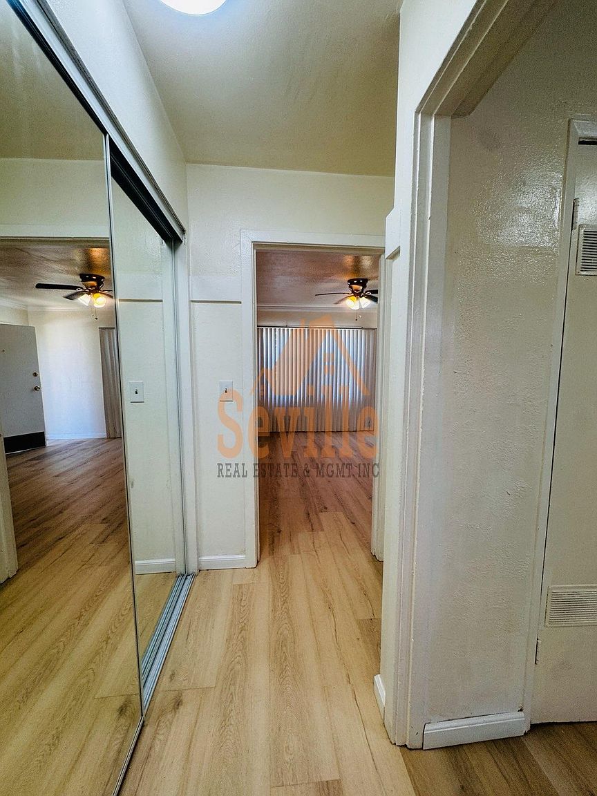 1804 Chestnut St photo 5