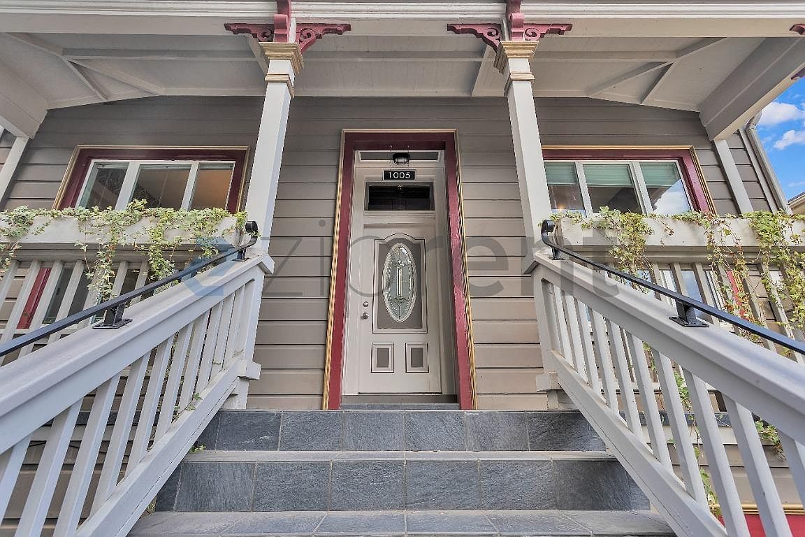 1005 Chester St photo 4