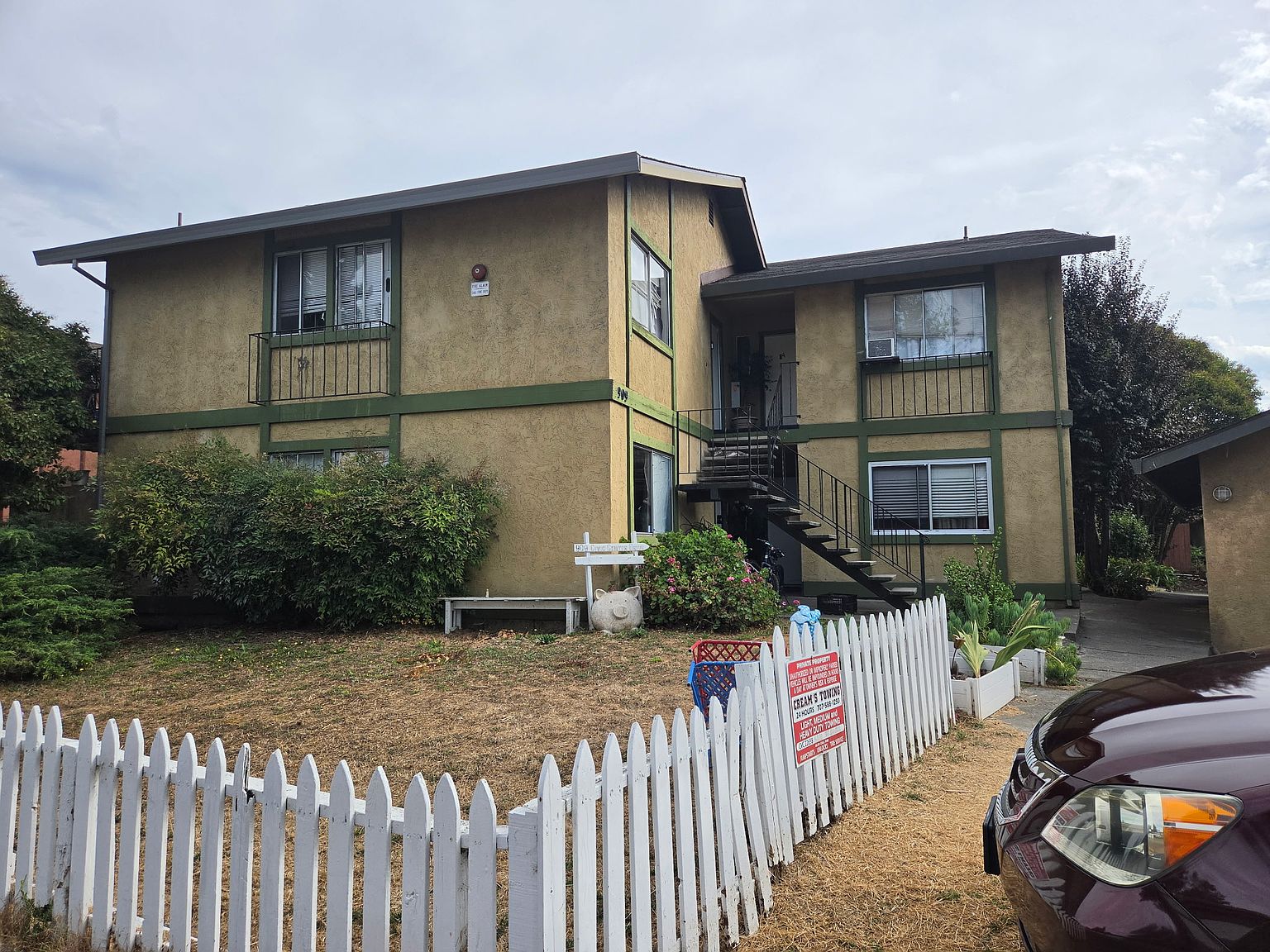 2BR/1BA Duplex on Civic Center Dr. · Rohnert Park photo 4