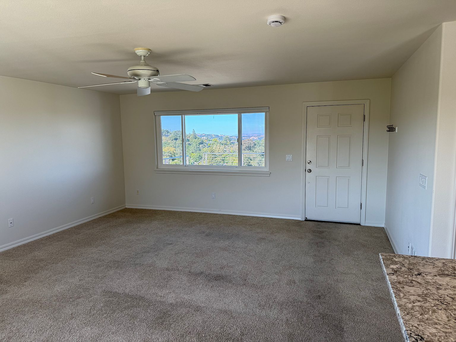 61A Walnut View Pl photo 2