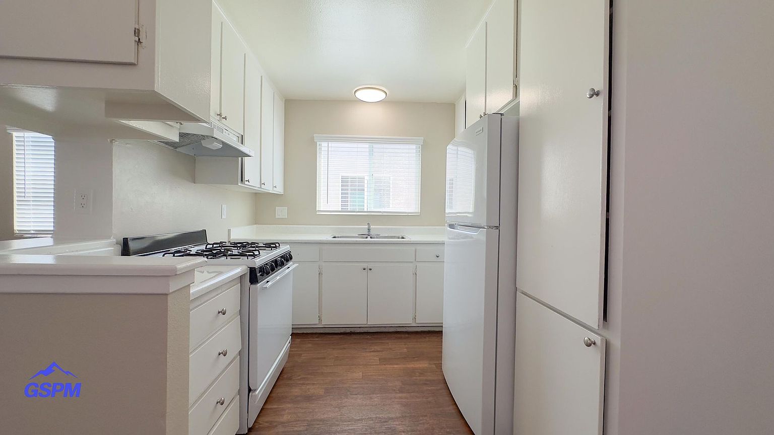 1 beds  1.0 baths (550 sqft) photo 5