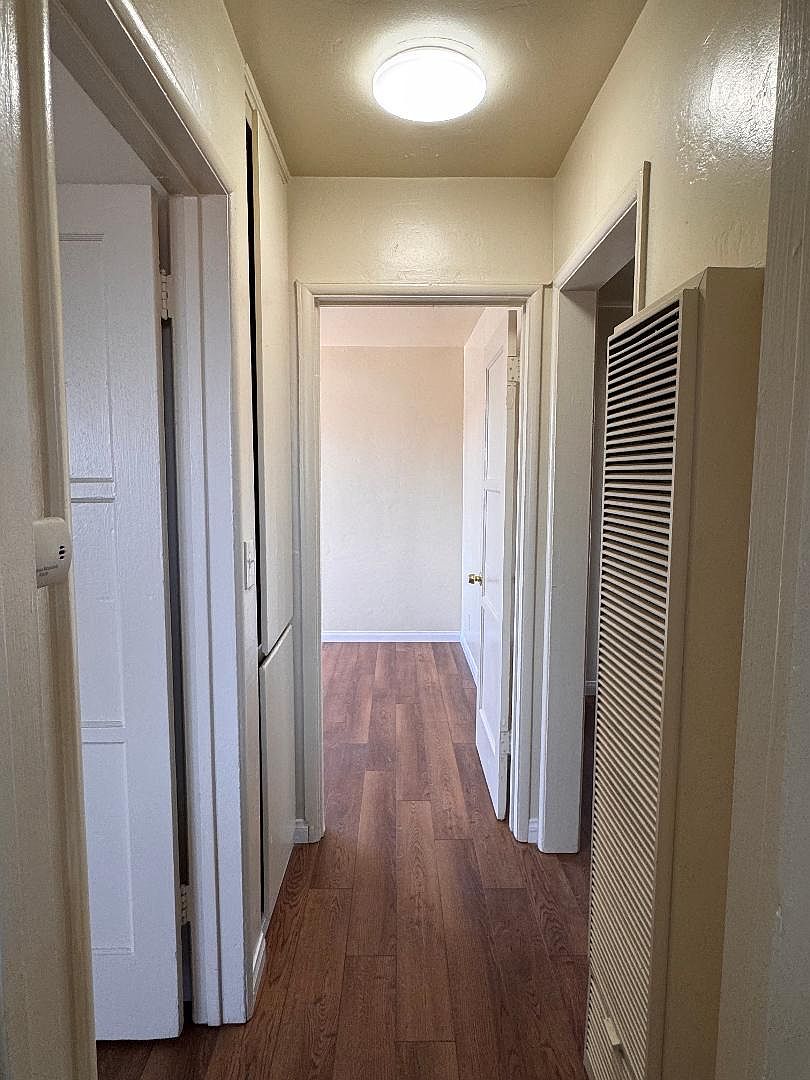 1822 J Ave photo 4