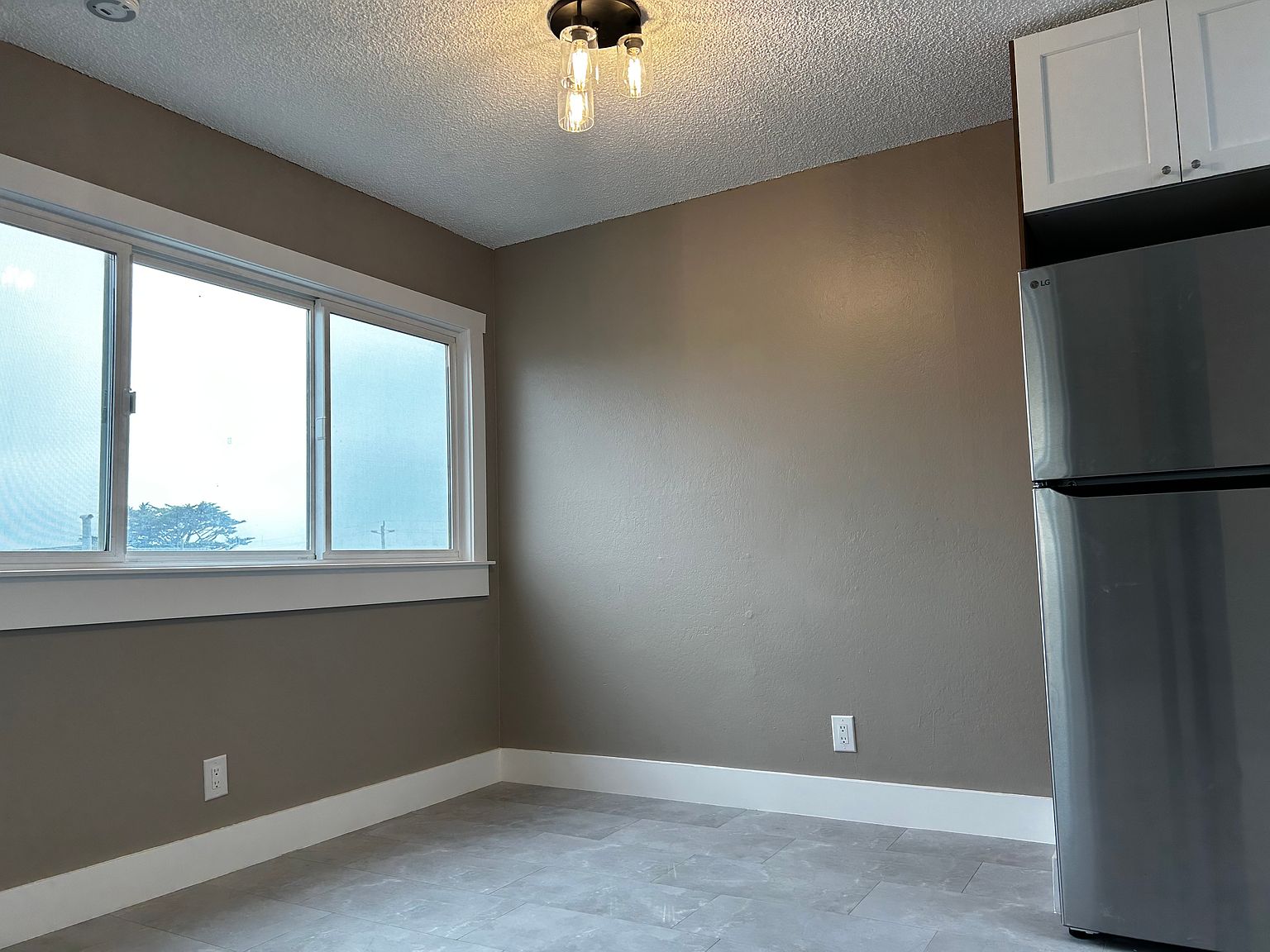 4433 Lincoln Way photo 4