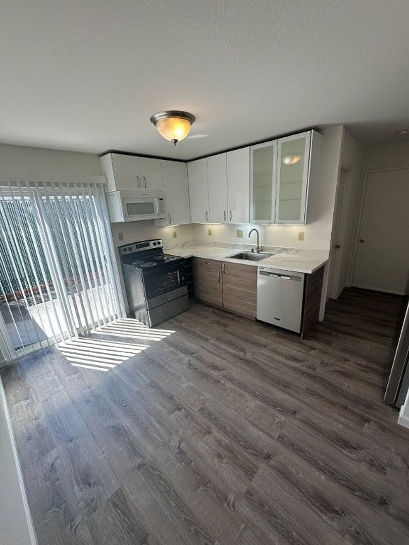 20120 Anita Ave photo 5