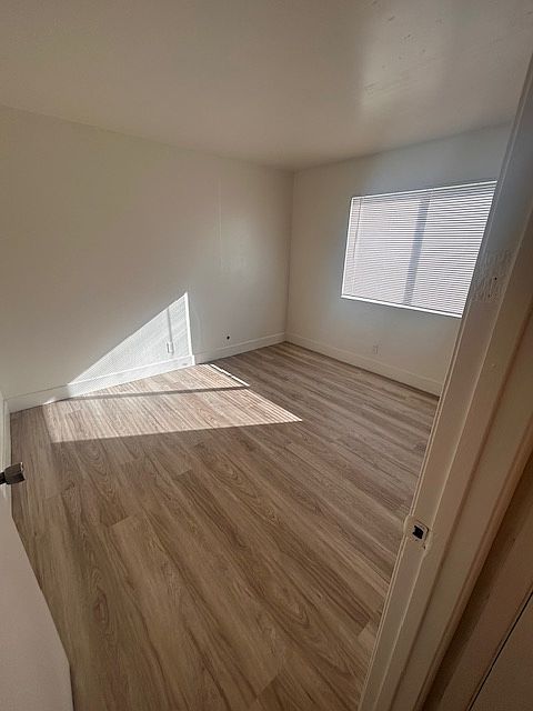 32508 Pulaski Dr