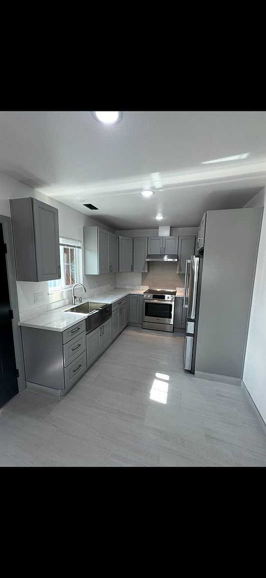 113 Harriet Ave photo 5