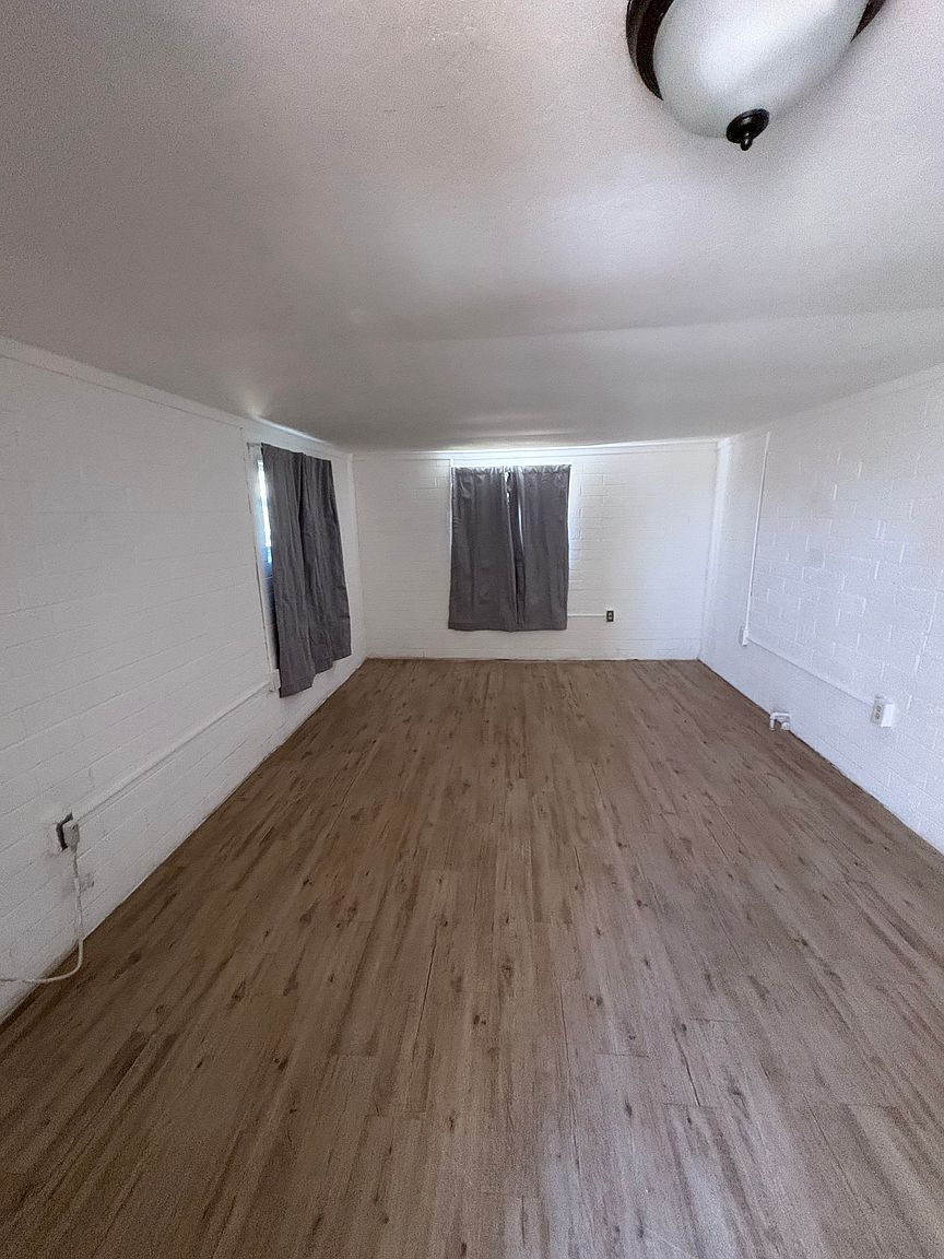 3607 W Meadowbrook Ave photo 5