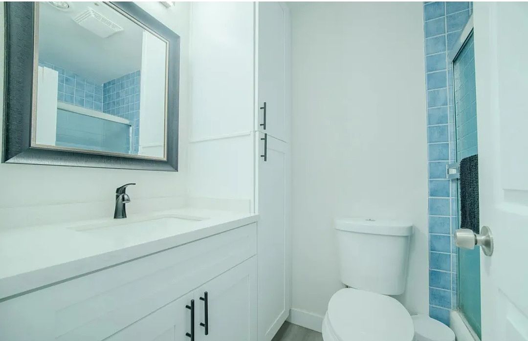 4465 Ocean Blvd photo 2