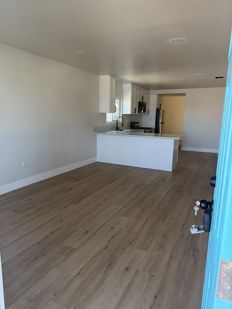 515 Q Ave photo 4